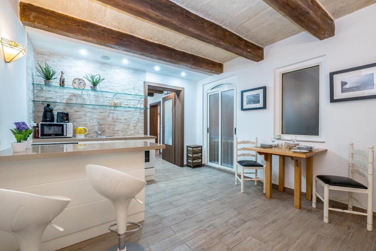 Valletta Main Street Apartment Deluxe エクステリア 写真