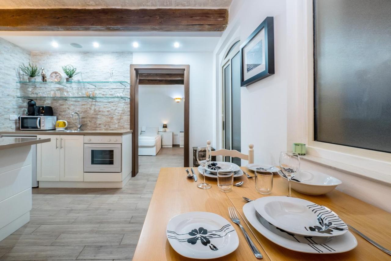 Valletta Main Street Apartment Deluxe エクステリア 写真