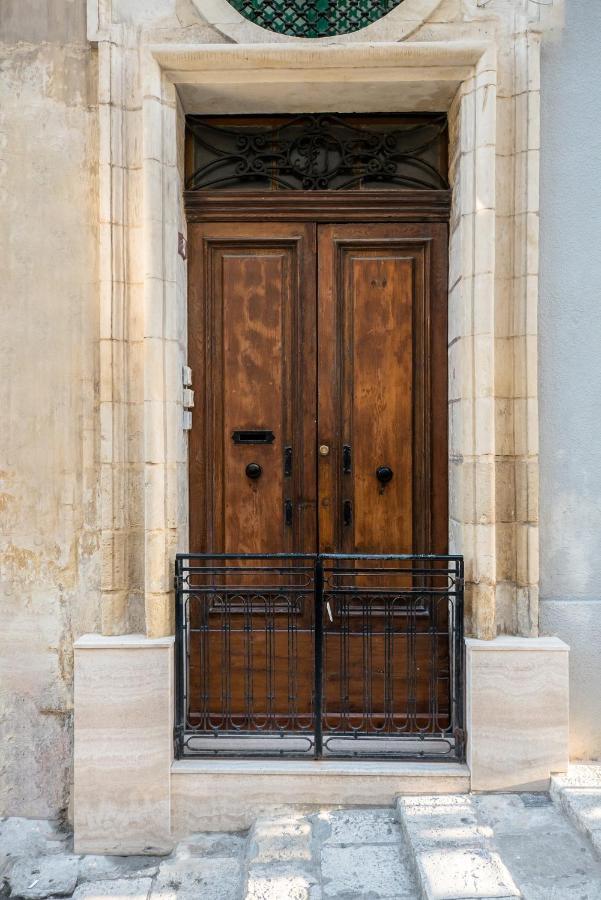 Valletta Main Street Apartment Deluxe エクステリア 写真